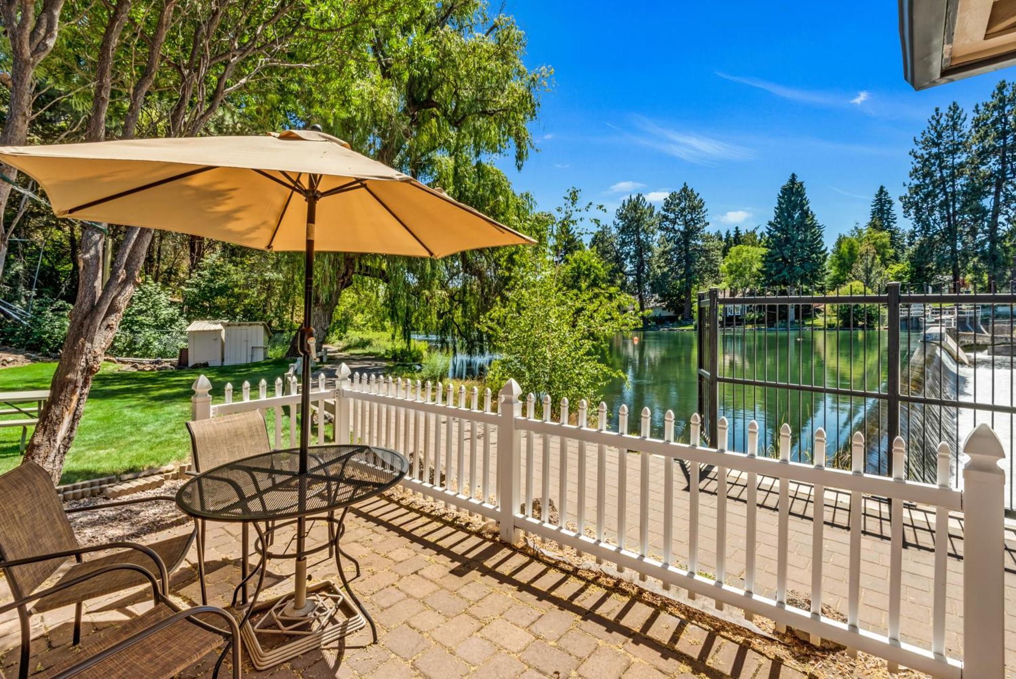 Bend Riverside Condos Near Downtown Bend Ruang foto